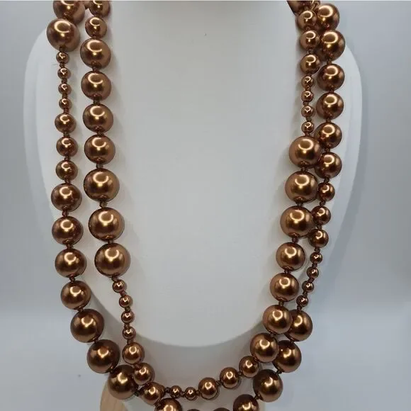 Isaac Mizrahi Live! Graduated Simulated Pearl Necklace NWOT - Picture 3 of 8